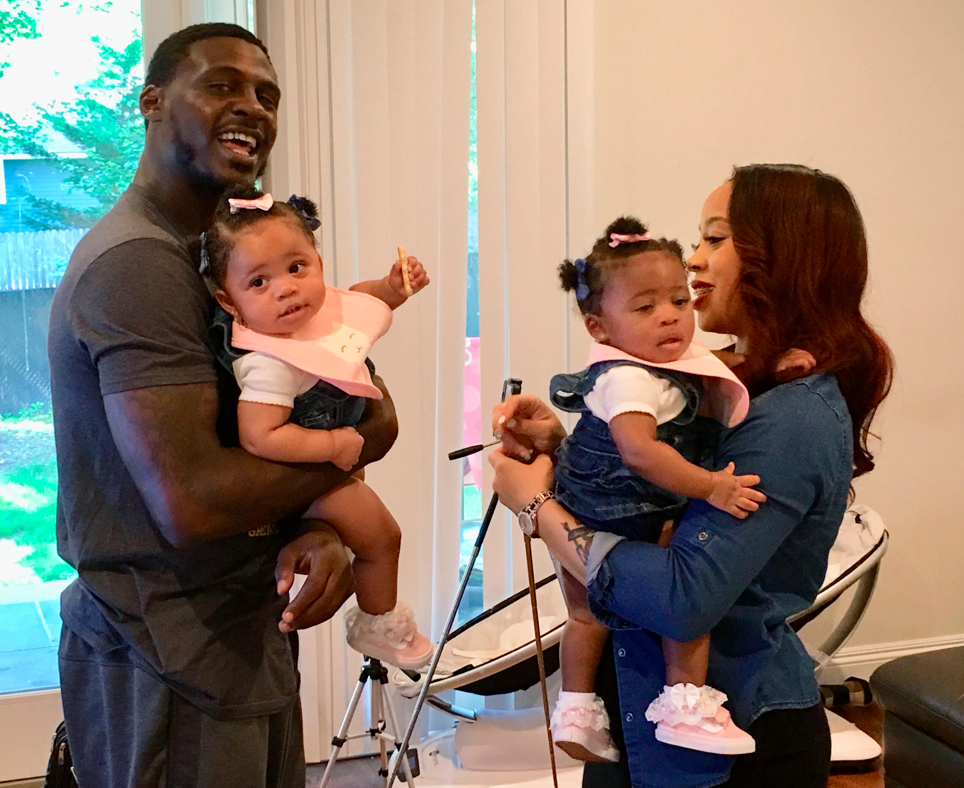 Jets' Claiborne a happy father after newborn's health scare