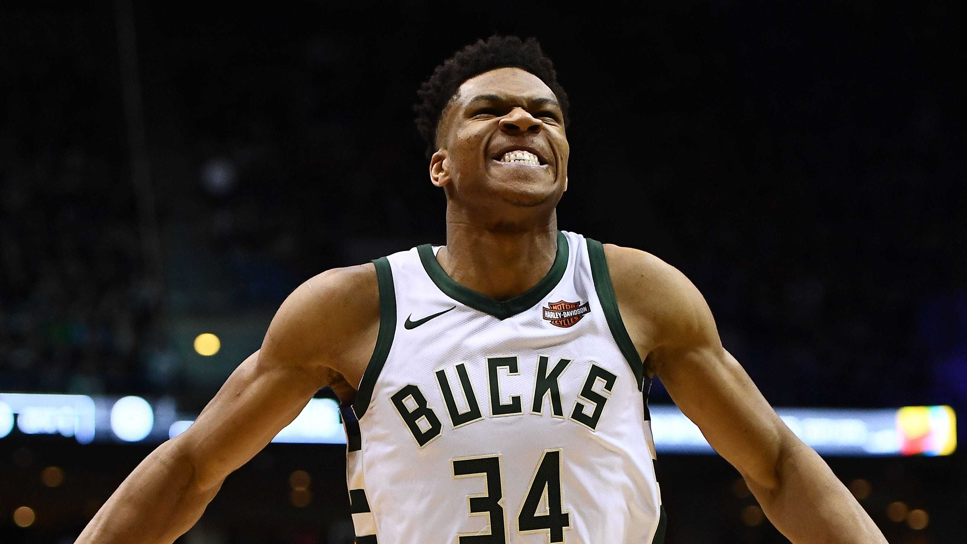 League insiders feel Giannis Antetokounmpo will leave Bucks3200 x 1800