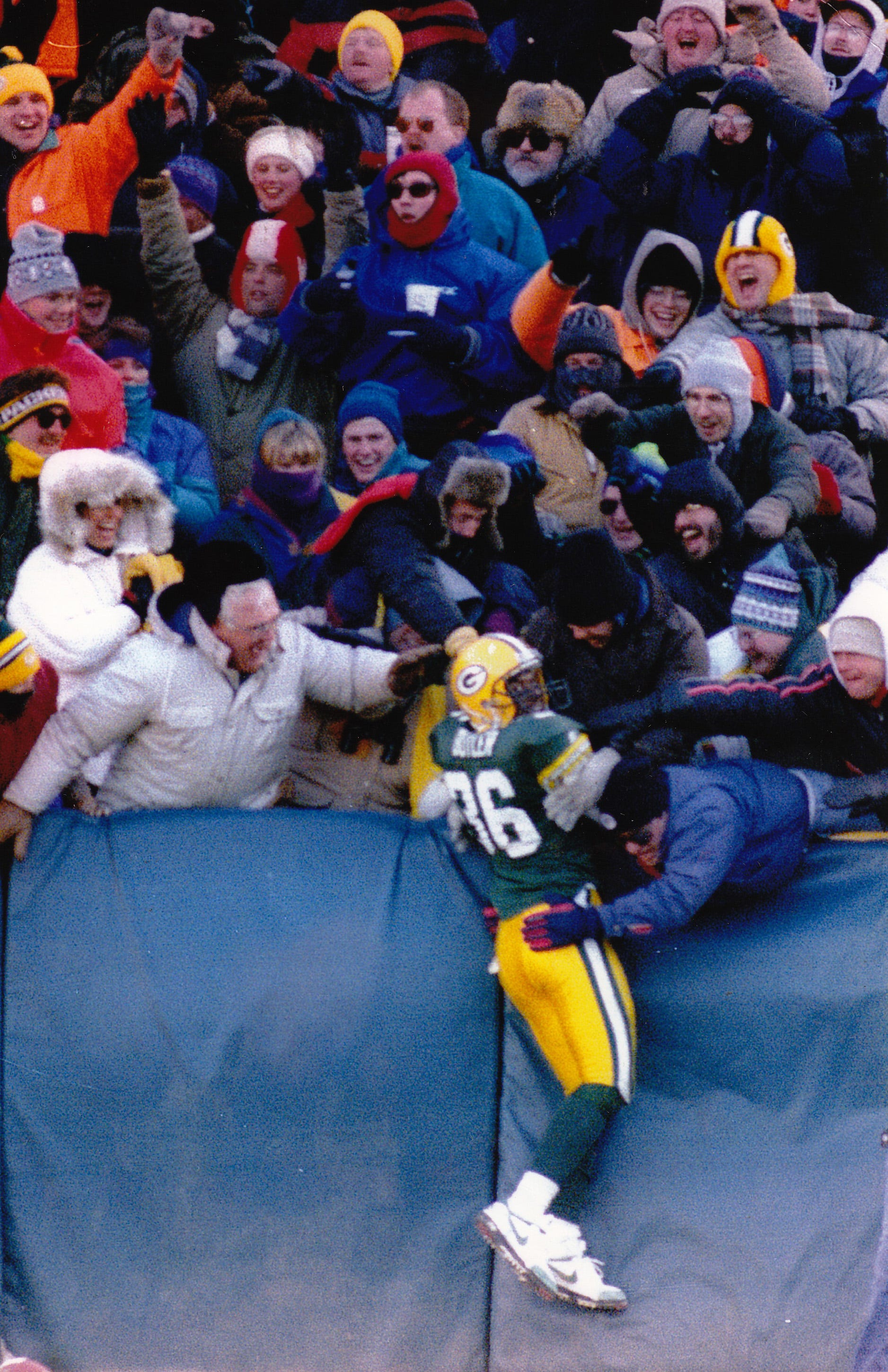 LeRoy Butler incorporated the 'Lambeau Leap' into his Saturday wedding in Green Bay