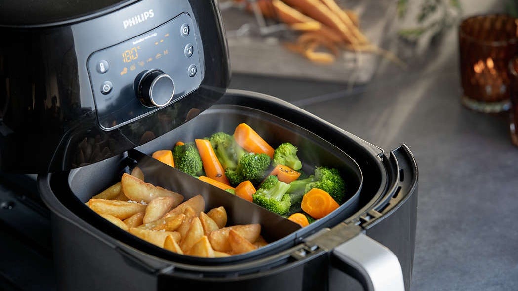 How does an air fryer work?