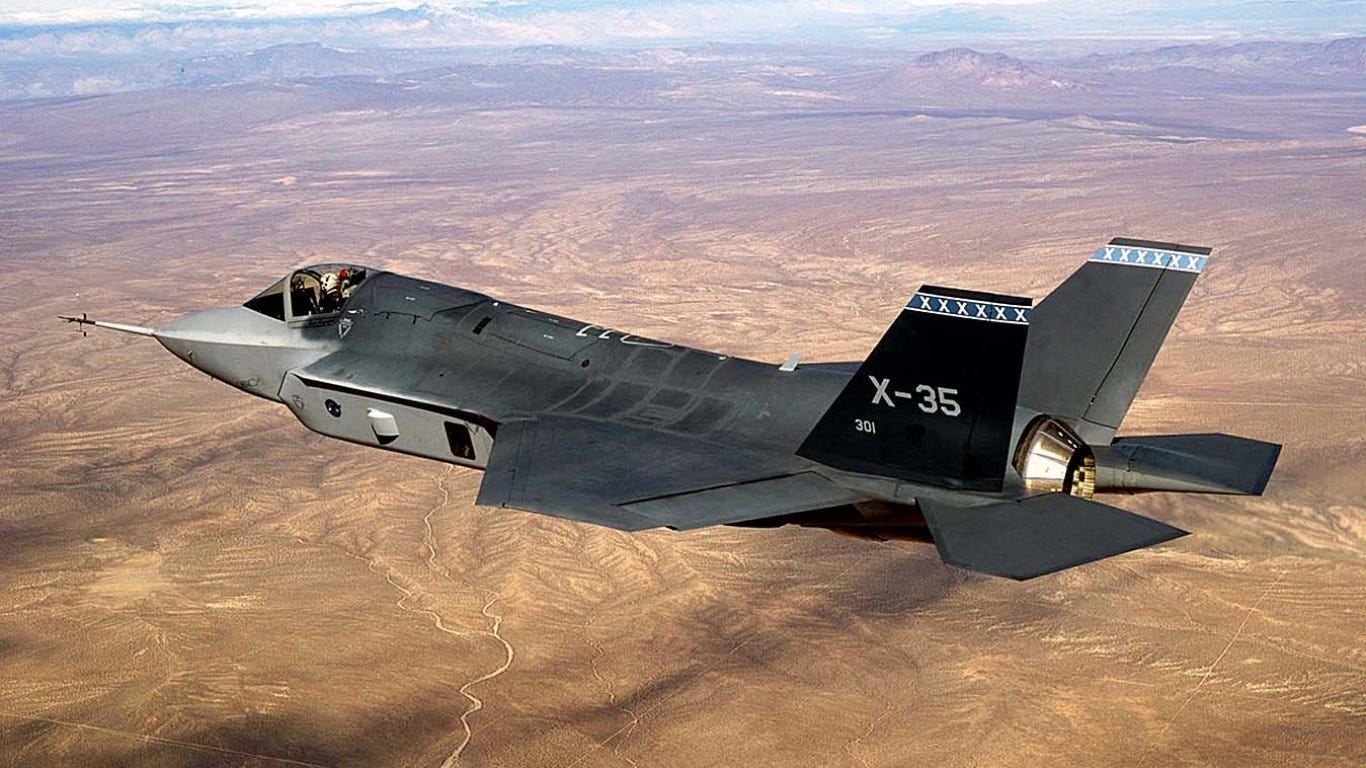 lockheed-martin-boeing-get-most-money-from-federal-government