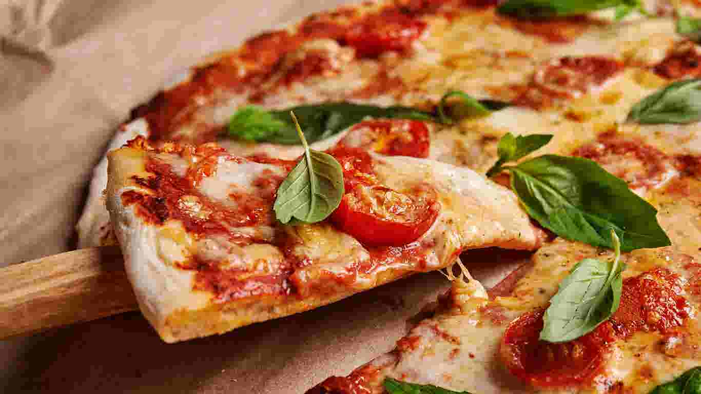 Piping Hot Pizza Here S What To Do When You Burn The Roof Of Your Mouth