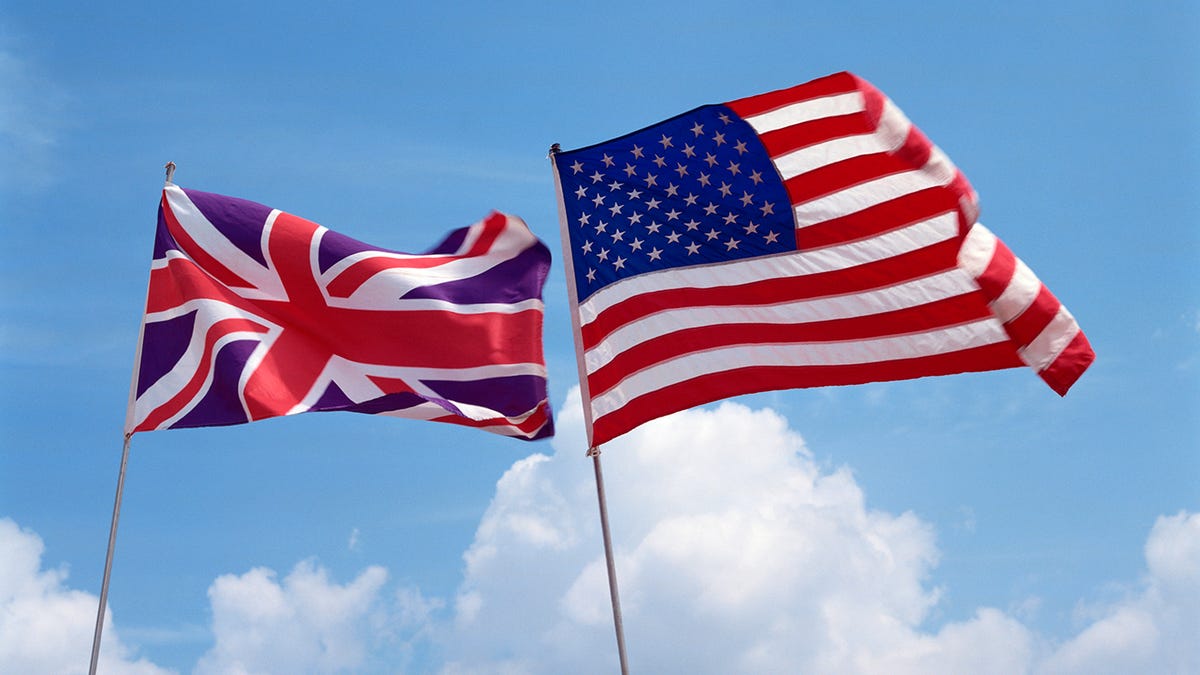 Британии право. США И Великобритания. Флаг США И Великобритании. Англия и Америка. Англо-американское право.