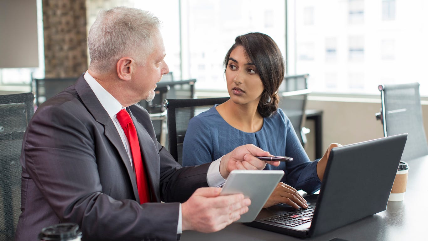 low paying jobs for college graduates college debt makes jobs for college graduates