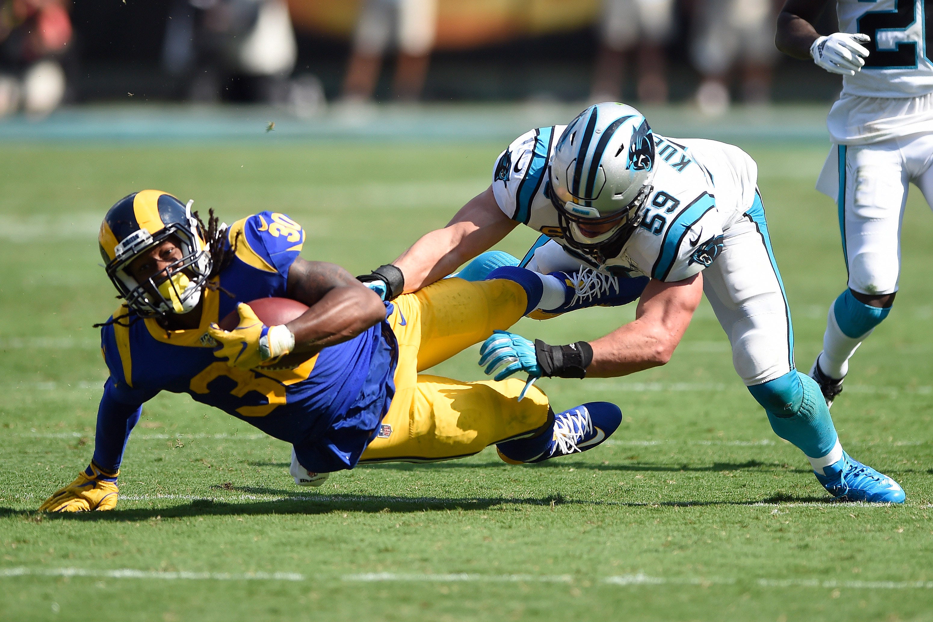 Gurley helps lead Rams to 30-27 win over Panthers