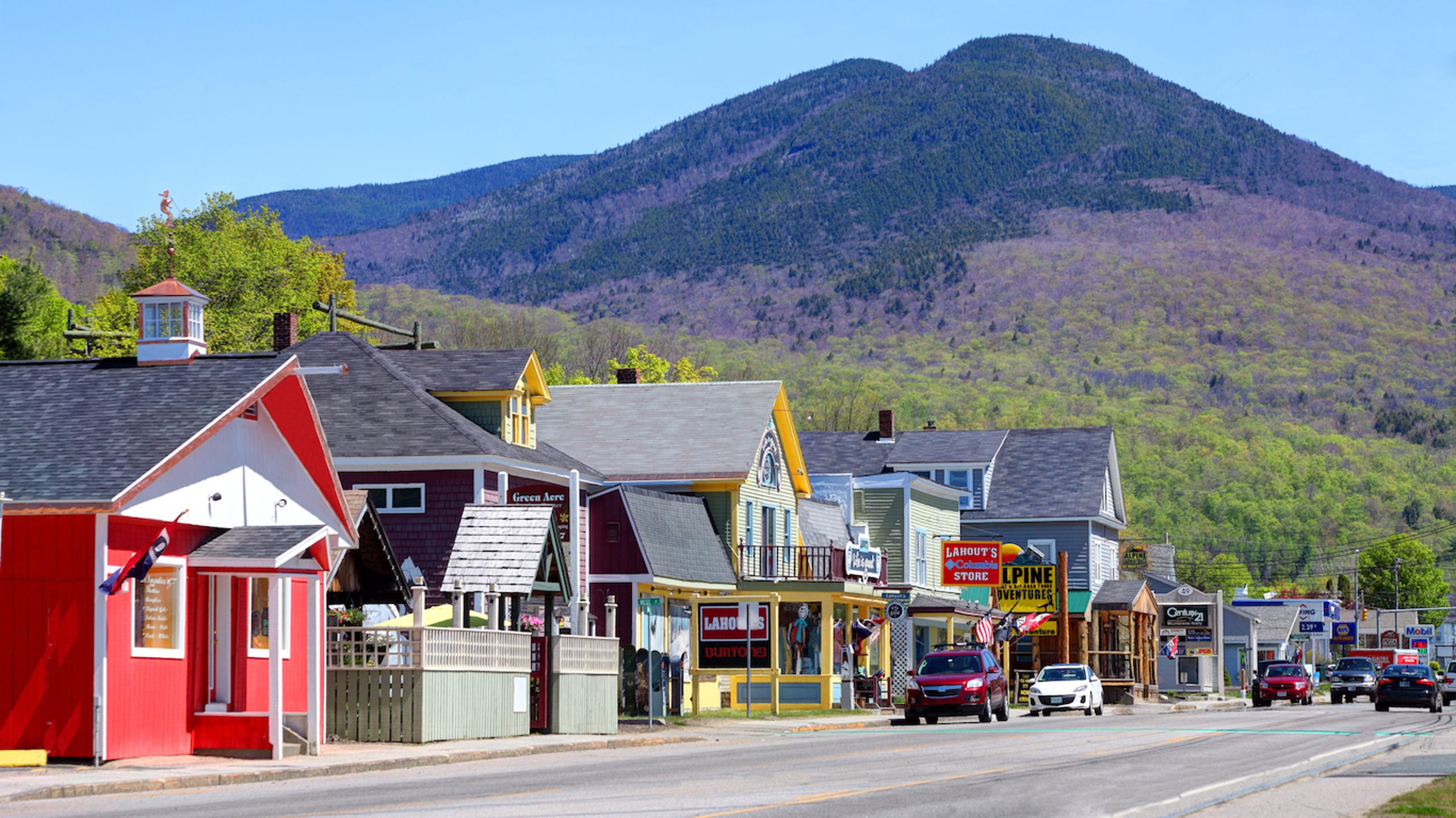 Lincoln, New Hampshire • Franconia Notch State Park is an outdoor destination that will keep you coming back for years. Drive the scenic parkway and stop at the Flume Gorge, a granite crevice full of waterfalls and glacial boulders, or canoe on Echo Lake. Take an aerial tramway ride to the top of Cannon Mountain, or gaze into the Basin.