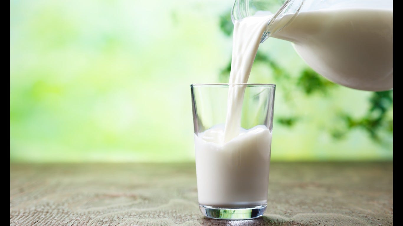 Is drinking cow's milk good for adults? Its health benefits, explained