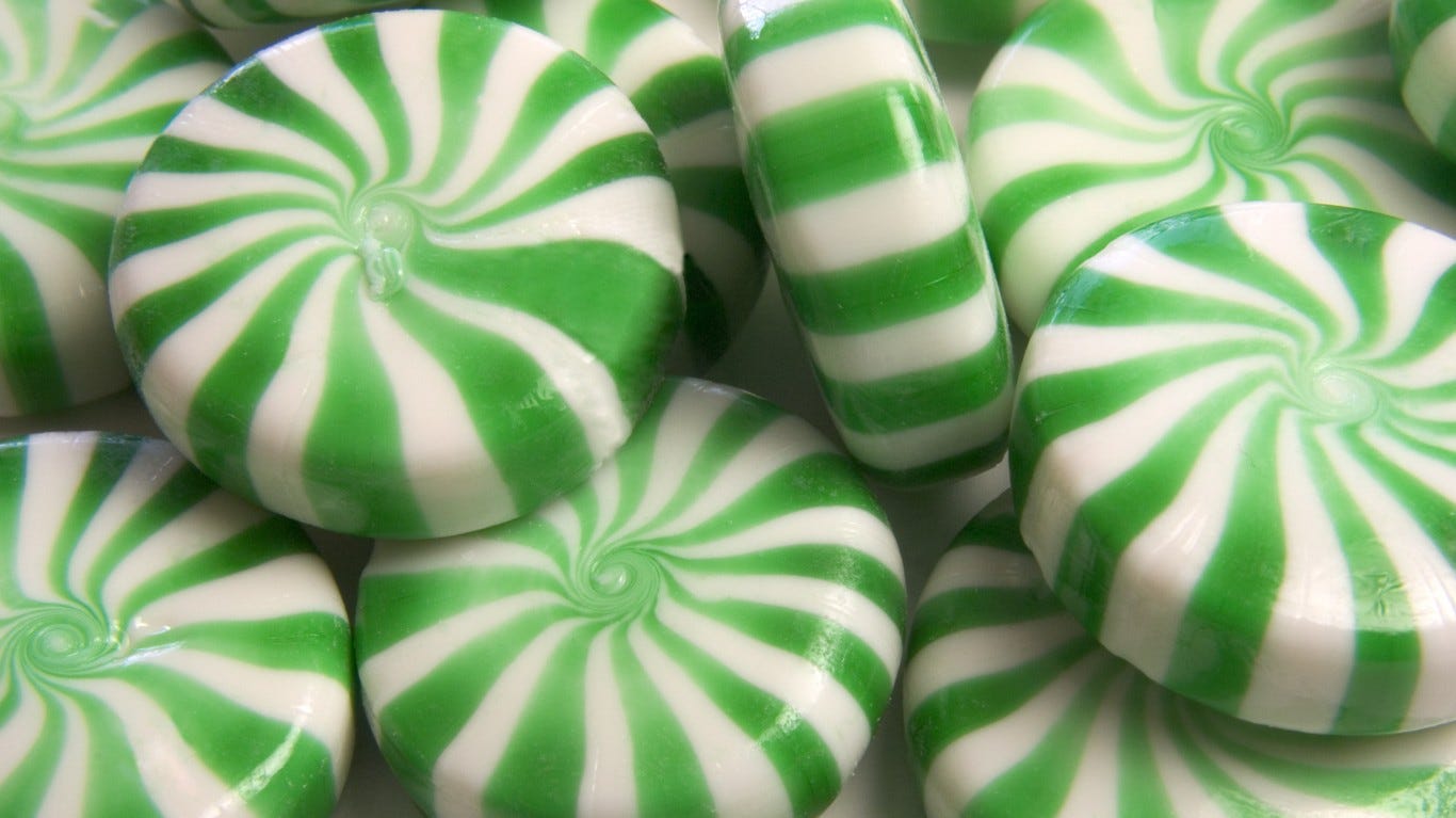 Can dogs eat mcdonald's ice cream 2 Some sugar-free breath mints are sweetened with xylitol, a natural sweetener that might help reduce bacteria.