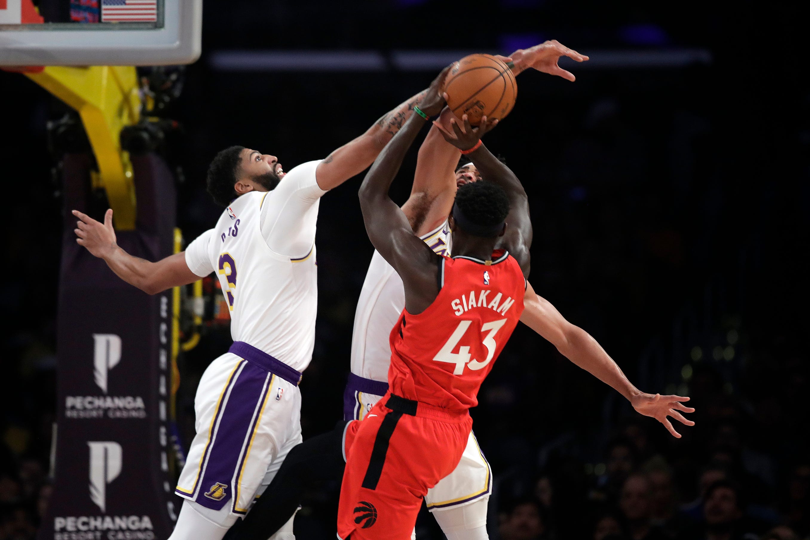 Why Lakers, Anthony Davis believe they are not compromising his health