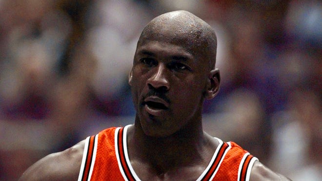 Footage Of Michael Jordan Criticizing Bulls Teammates Was Just The Pg Version
