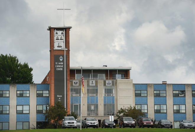 Die katholische Diözese Erie mit Verwaltungsbüros im St. Mark Catholic Center in Erie zahlte 16,6 Millionen US-Dollar an Opfer von sexy Missbrauch durch Geistliche, die beim Entschädigungsfonds der Diözese Ansprüche geltend machten, sagte Bischof Lawrence Persico.