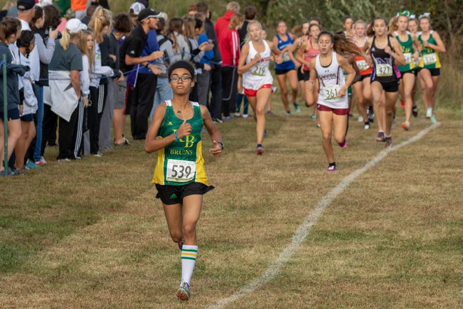 Rock Bridge's Carolyn Ford leads early on in the girls race at the Parkway West Dale Shepherd Invitational last year in Wildwood.