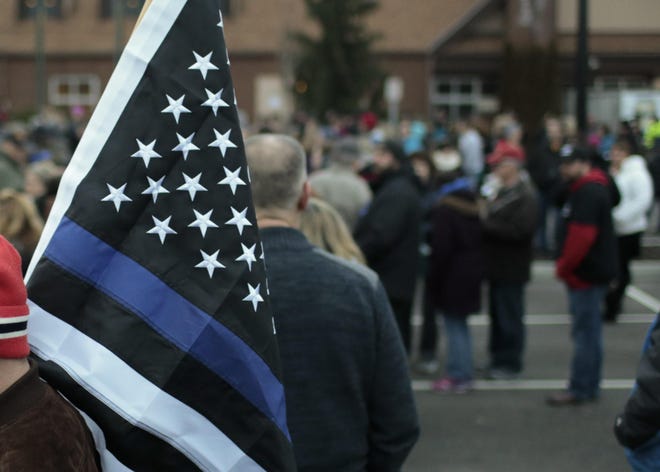 Two Ohio Republicans introduced a bill that would make it illegal for homeowner associations and other entities to prohibit the flying of "thin blue line" flags.