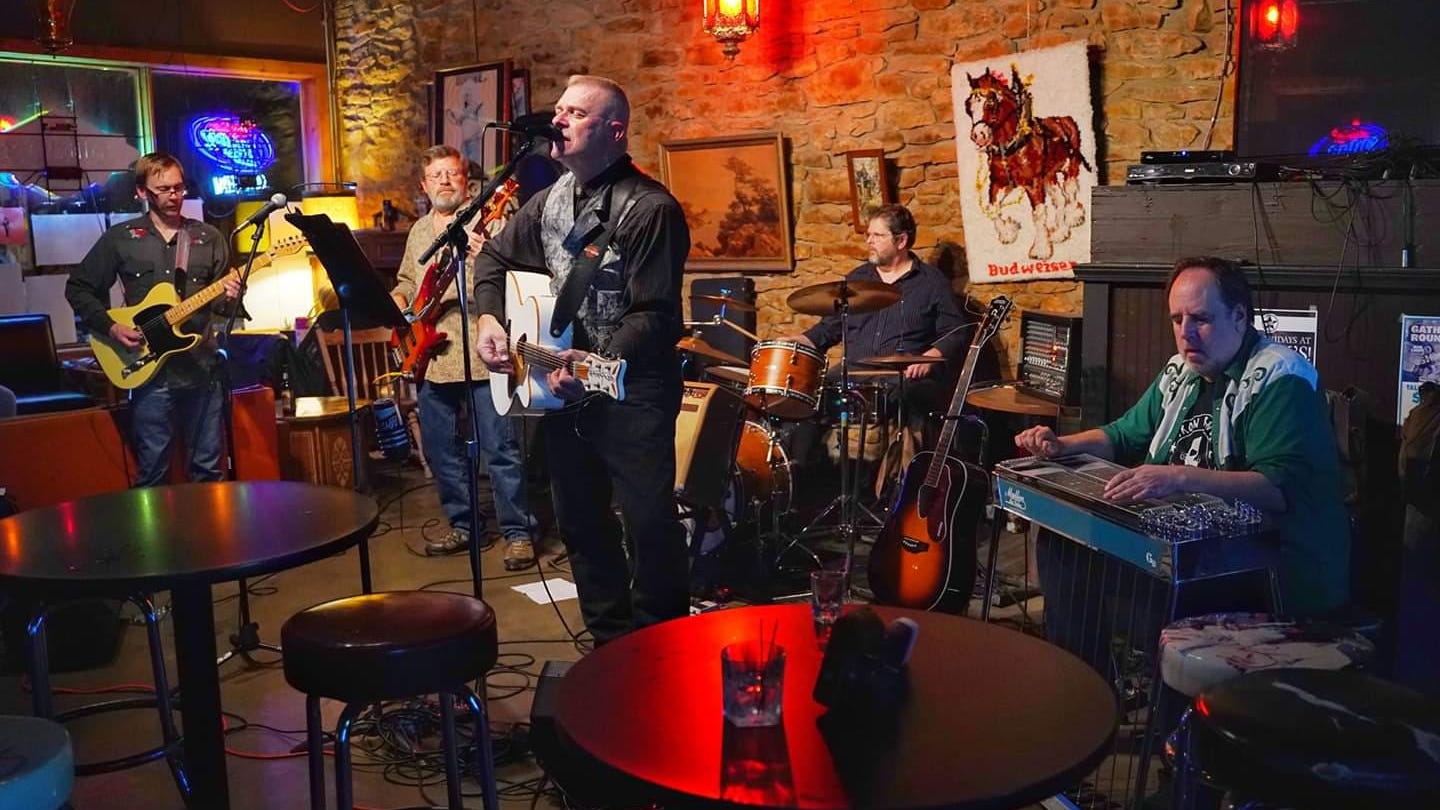 Check Out These 10 Venues To Support Topeka Business Musical Artists Check Out These 10 Venues To Support Topeka Business Musical Artists