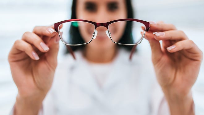 It's commonly believed that as people get older their eyesight inevitably gets worse. This is technically true, but a healthy lifestyle can significantly delay the development of eye health problems.