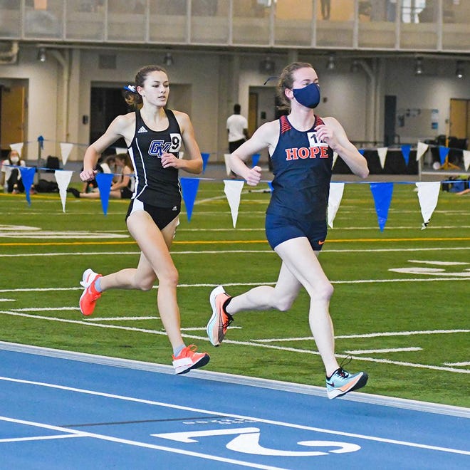 Ana Tucker (right) competes in GVSU's Bob Eubanks Open over the weekend.