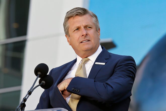 Golden State Warriors COO and President Rick Welts is shown during the ribbon-cutting ceremony of the Chase Center in San Francisco. Welts will leave his job as Golden State Warriors president and chief operating officer after this season and stay in the organization as an adviser. This is Welts' 10th season with the team, and the Warriors said Thursday, April 8, 2021, they expect to name his successor within a week.