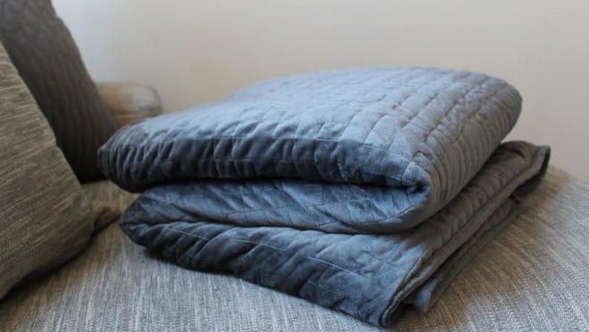 Best Father's Day Gifts: Gravity Weighted Blanket