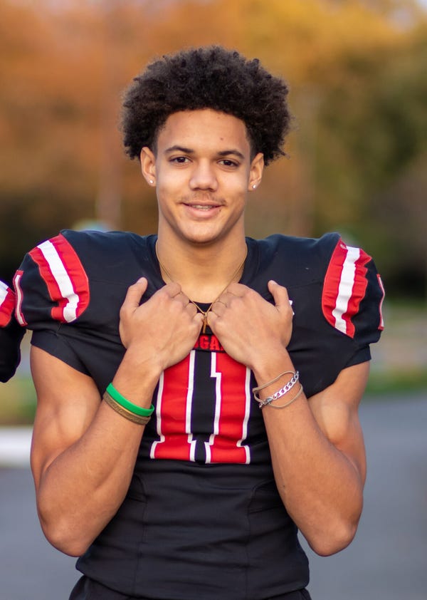 Notre Dame freshman cornerback Ryan Barnes