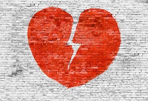 Longboards Restaurant & Bar está organizando la fiesta Love Stinks Anti-Valentine's Day el 12 de febrero.