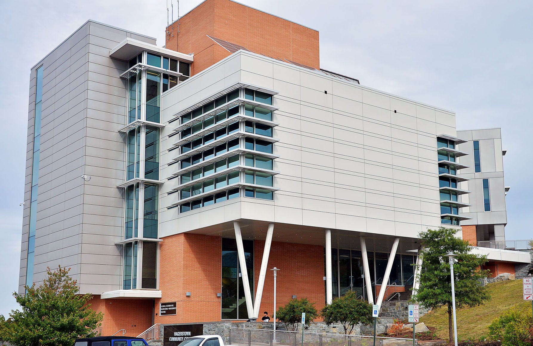 Hagerstown Community College to hold free STEM festival Saturday