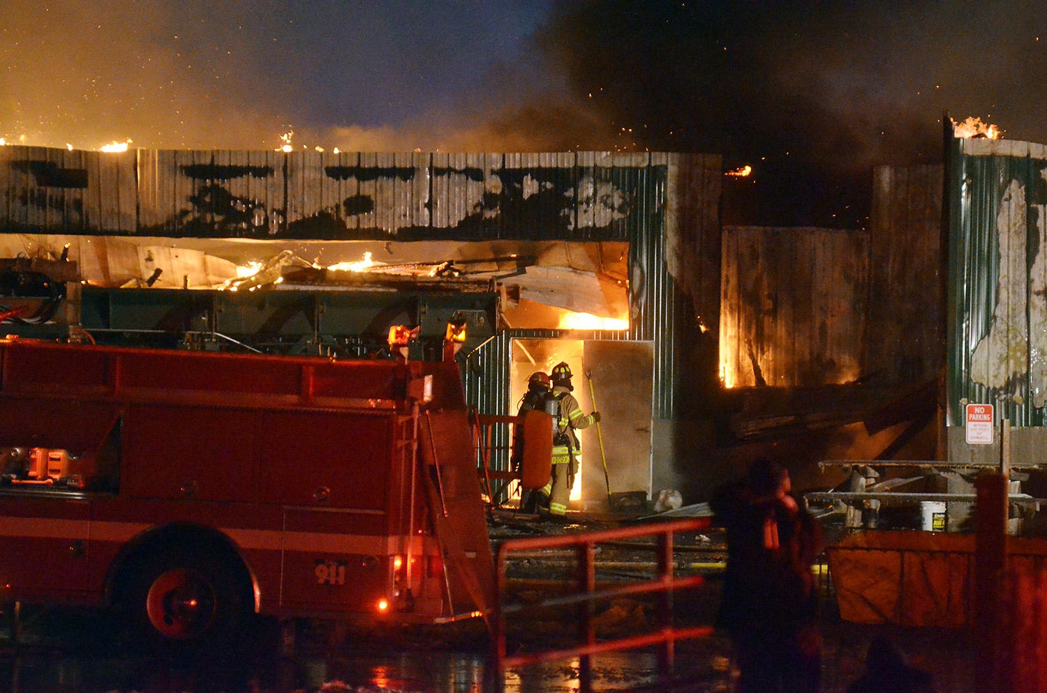 UPDATED Fire breaks out at sawmill, causes extensive damage