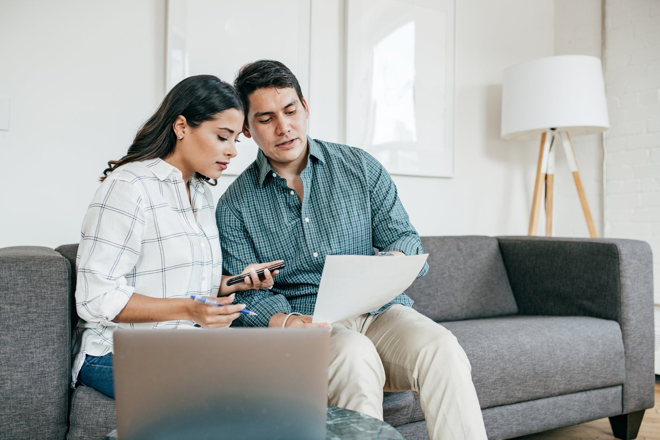 Investing can get expensive: Here are 3 ways to start with $100 or less Investing can get expensive: Here are 3 ways to start with $100 or less