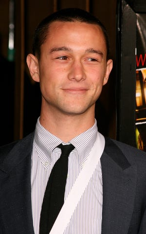 Actor Joseph Gordon-Levitt wants Wisconsin pictures for an "Our United States" project he's working on.