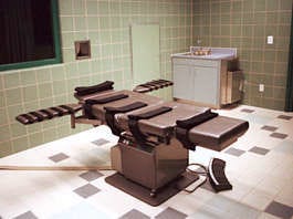 The death chamber, equipped for lethal injection, at the U.S. Penitentiary in Terre Haute, Ind., shown in this April 1995 photo. The first man sentenced to death in Vermont in almost 50 years is now on death row at the federal penitentiary in Terre Haute. On Tuesday, July 11, 2006, the federal Bureau of Prisons listed Donald Fell as being in transit. By late Wednesday he was listed as being held in Indiana, the site of the federal government\'s death chamber.(AP Photo/Chuck Robinson, File)