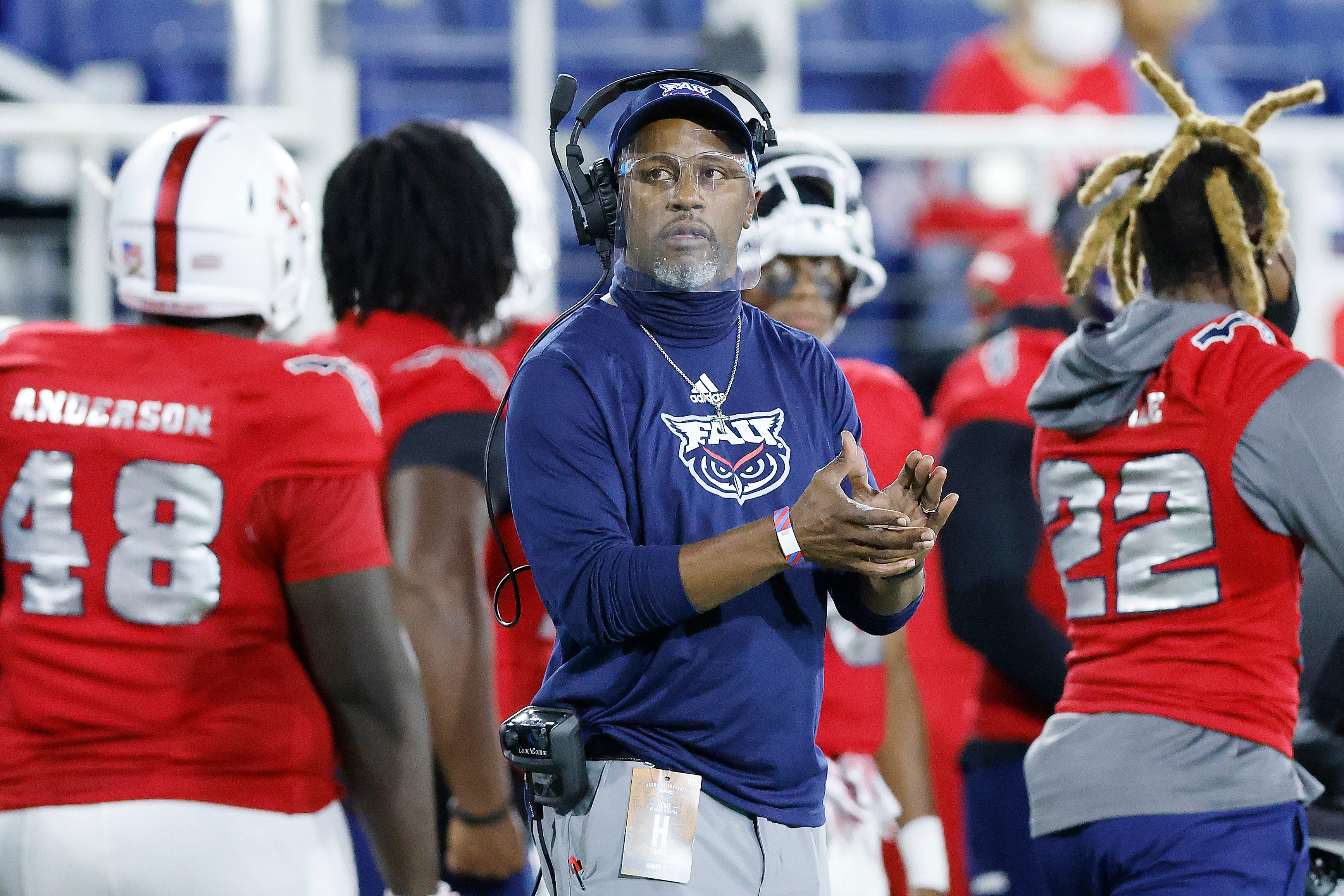 Baltimore Ravens hire Willie Taggart as RBs coach, move to Tee Martin to QBs coach