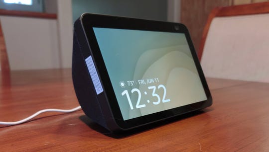 The Amazon Echo Show 8 (second-gen) has quite a few fun and interesting tricks up its sleeve