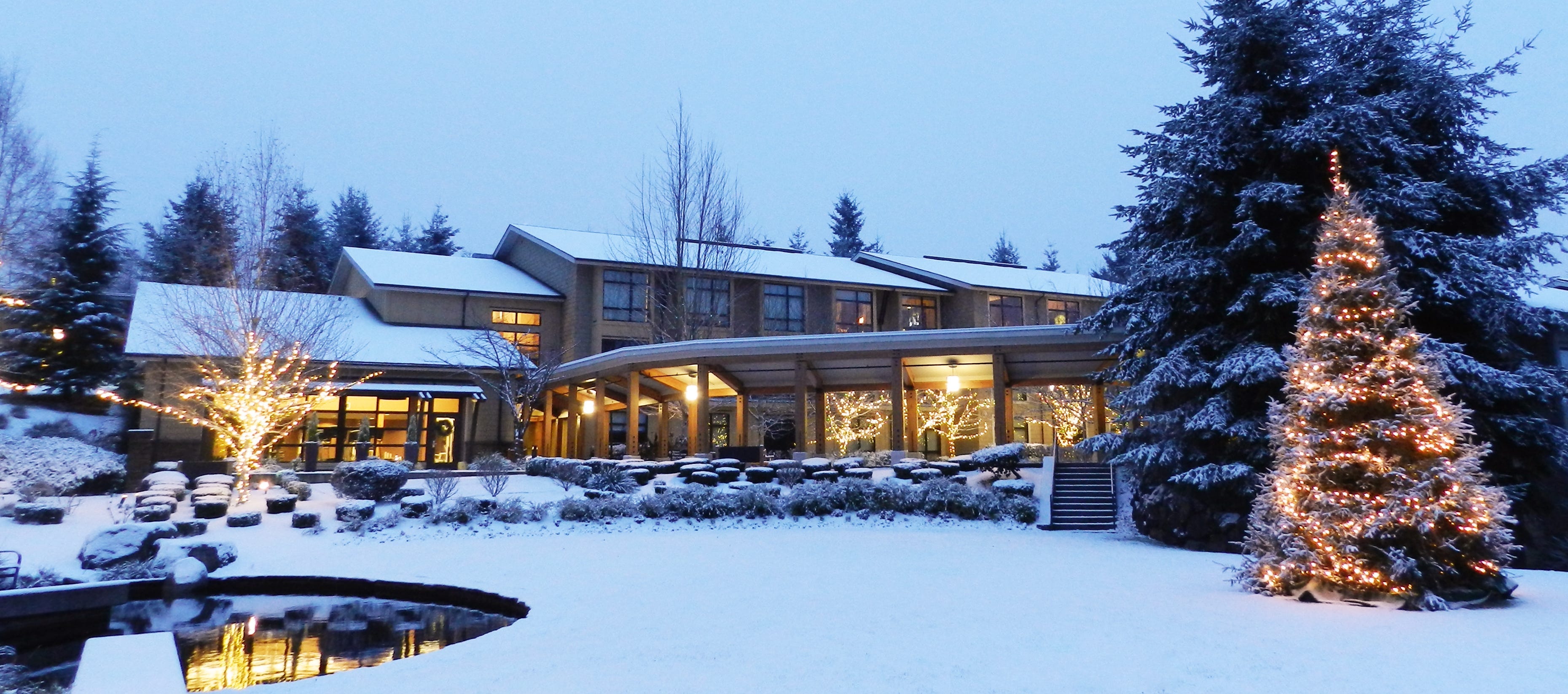 Enjoy a cozy winter retreat at these lodges in Washington