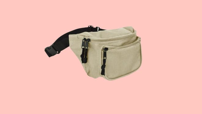 Pack everything you need in this Dalix pouch.