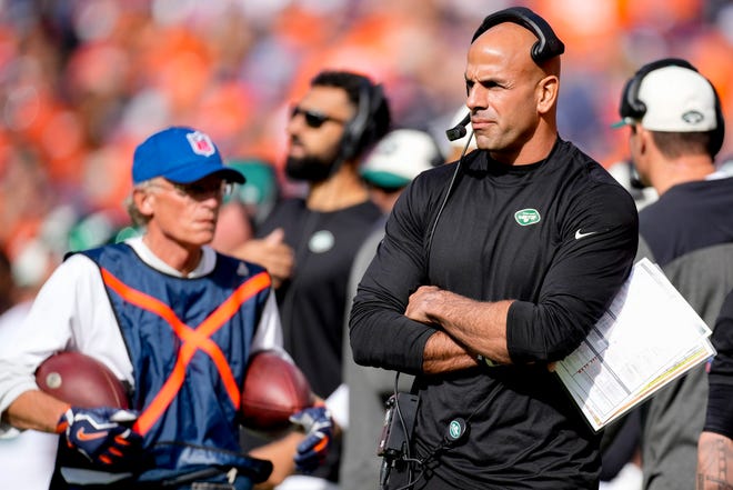 Ranking NFL coaching staffs from youngest to oldest