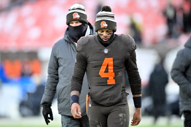 Cleveland Browns quarterback Deshaun Watson walks off the field after losing to the New Orleans Saints, 17-10, in an NFL football game, Saturday, Dec. 24, 2022, in Cleveland. (AP Photo/David Richard)