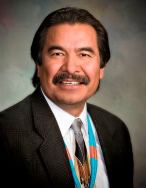 hale albert navajo nation president covid after former dies battle died tuesday he