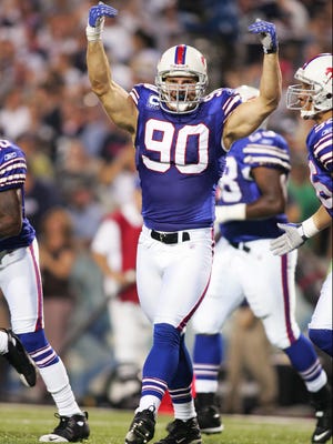 Buffalo Bills  defensive end Chris Kelsay (90) spent 10 years with the team.