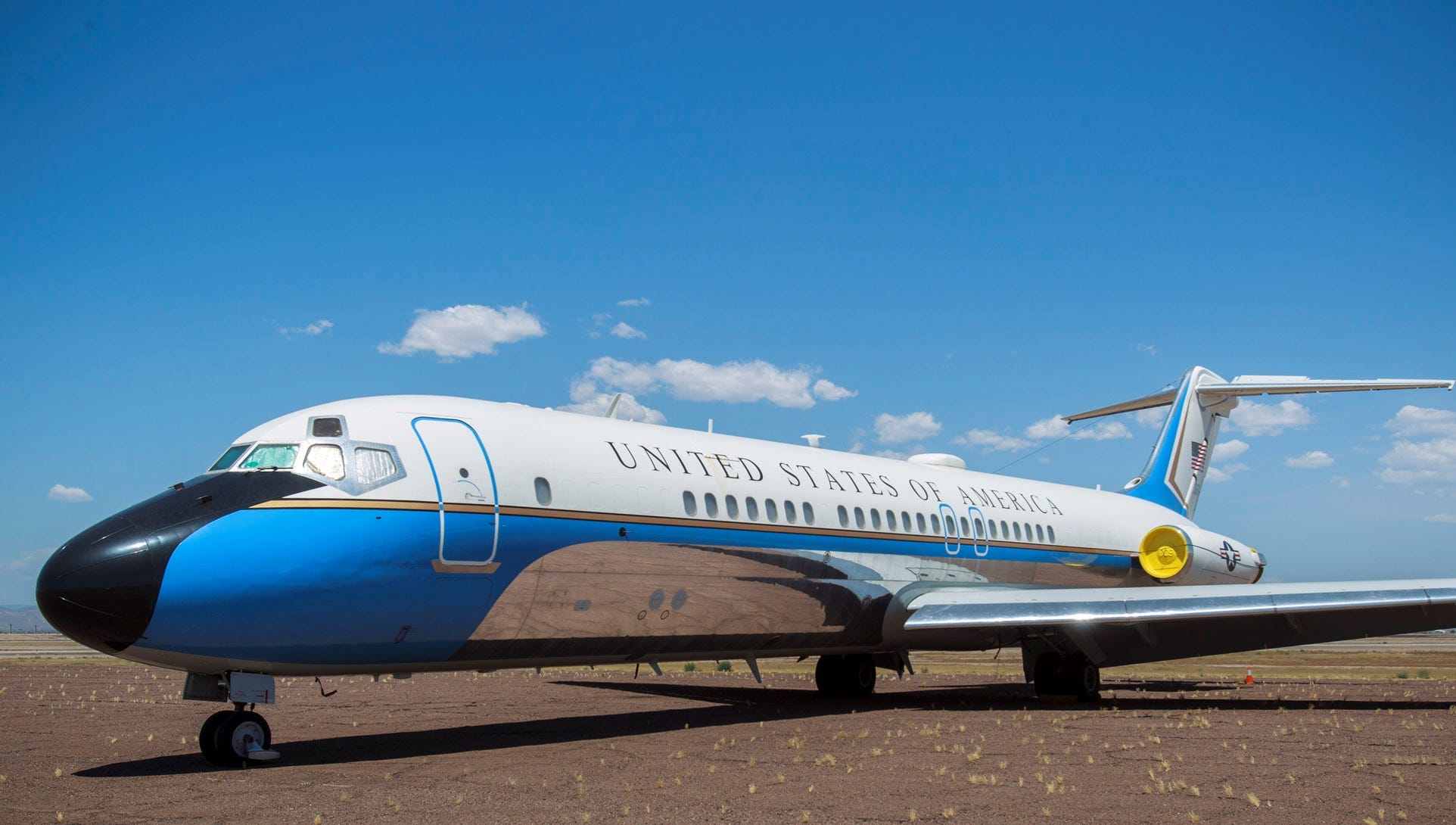 Presidential Plane To Hit Auction Block