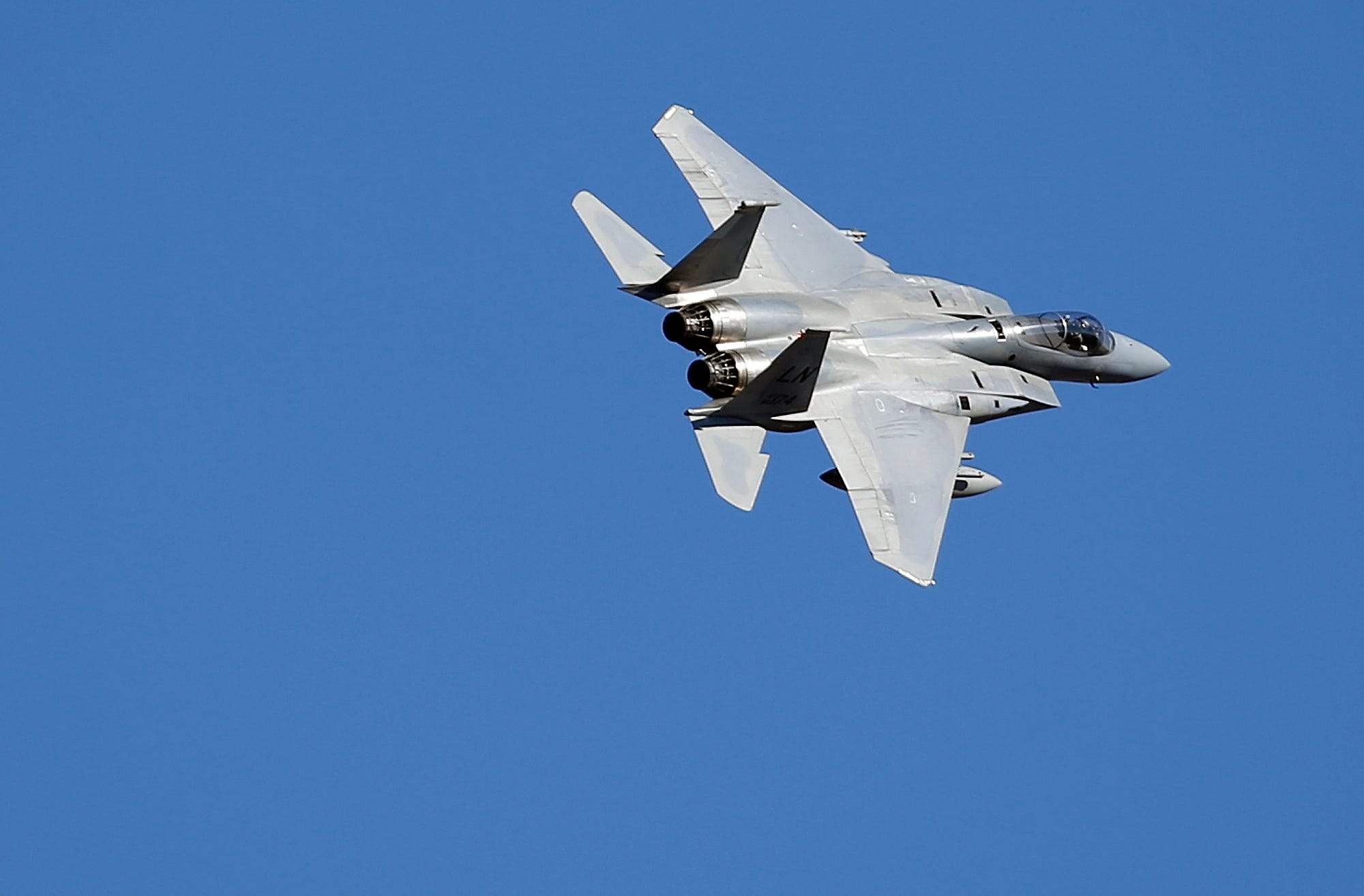 f-15 reports emergency, crashes in virginia forest