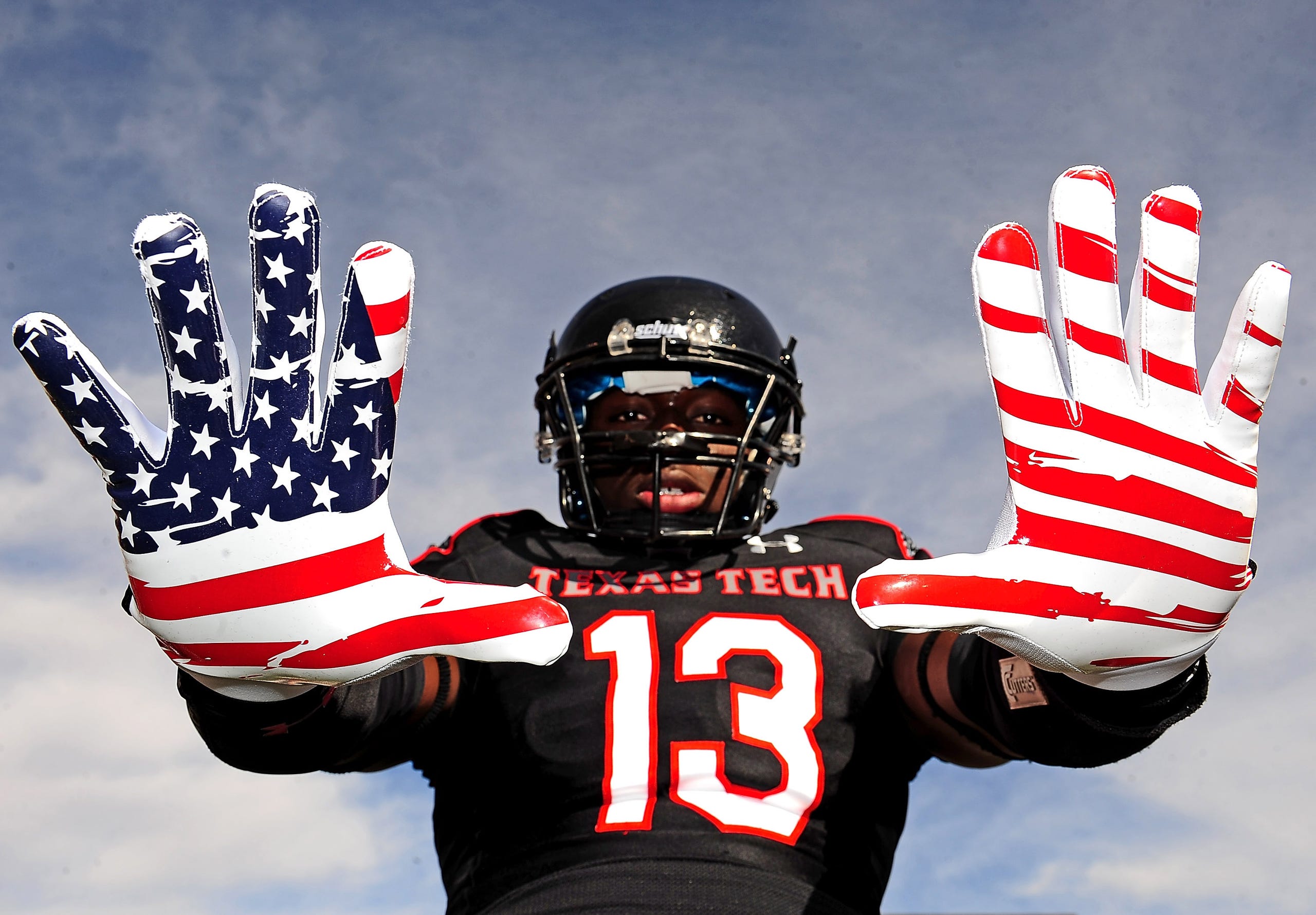 Football Gloves