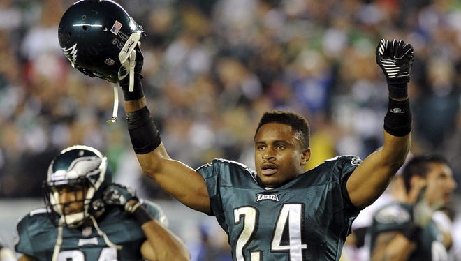 Asomugha S Bizarre Evening Ends With Eagles Victory