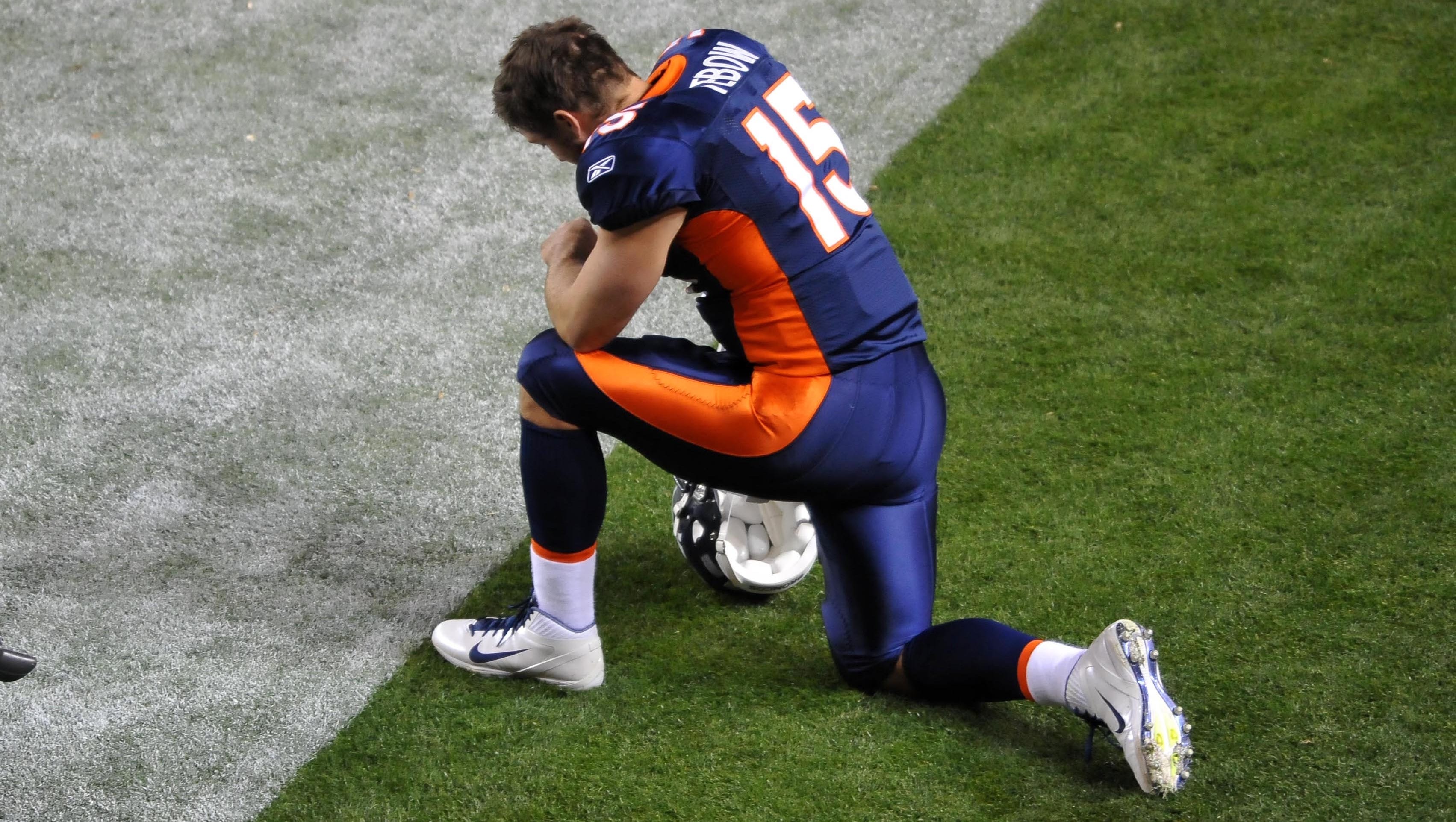 Tim Tebow prevails in 'Tebowing'