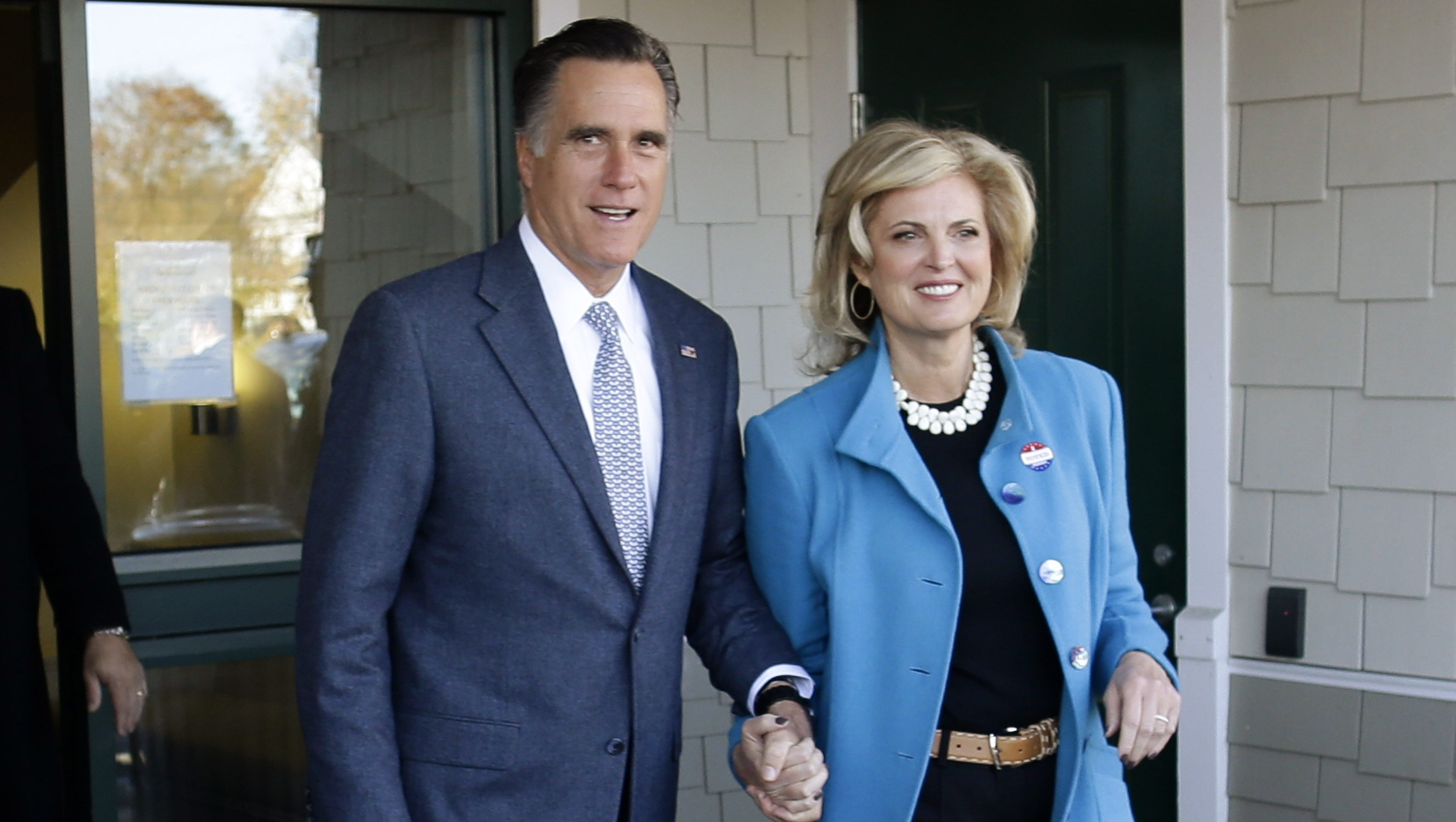 Romney family, as always, gathers around the candidate