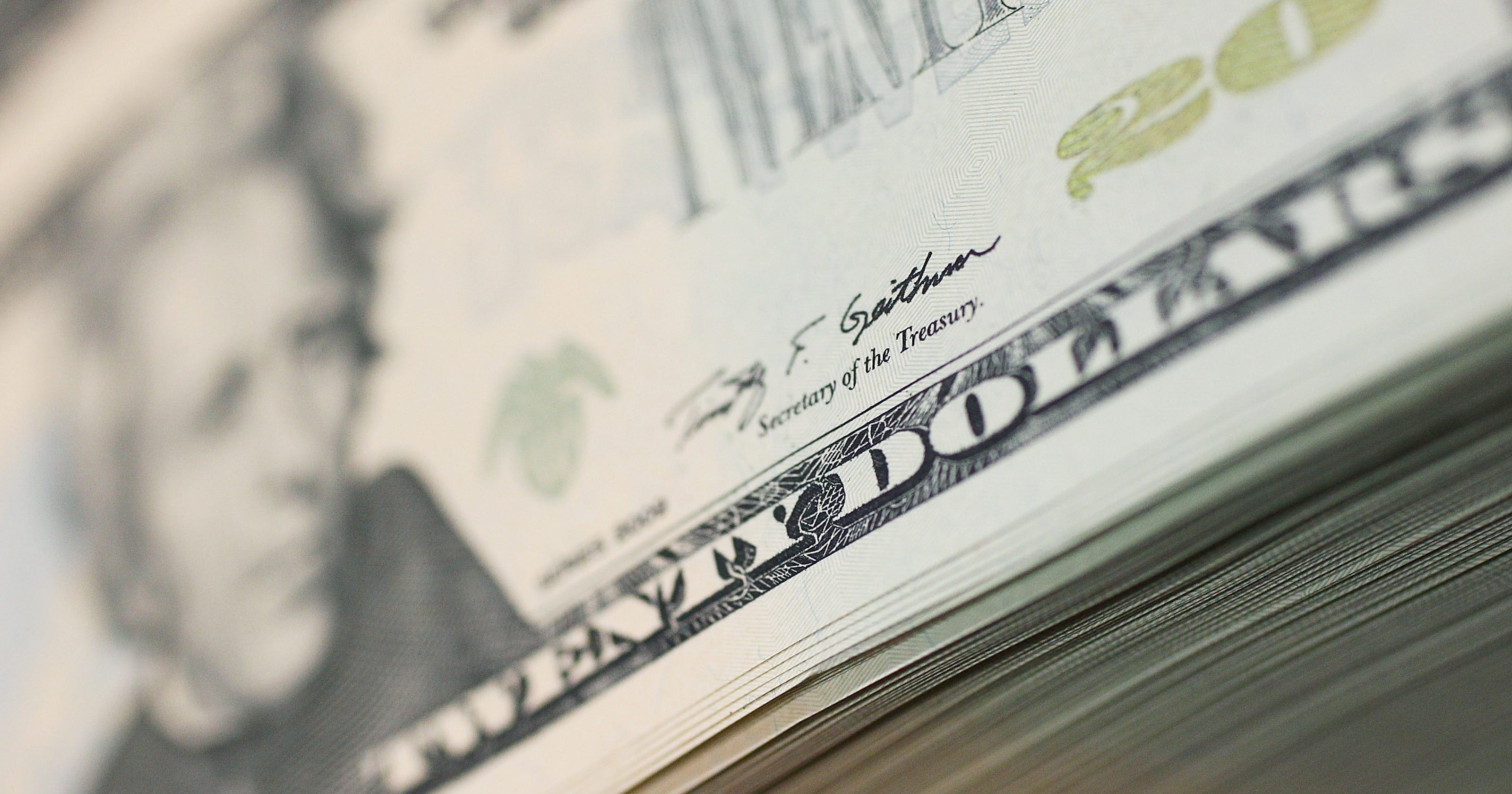 2 trillion underground economy aids recovery