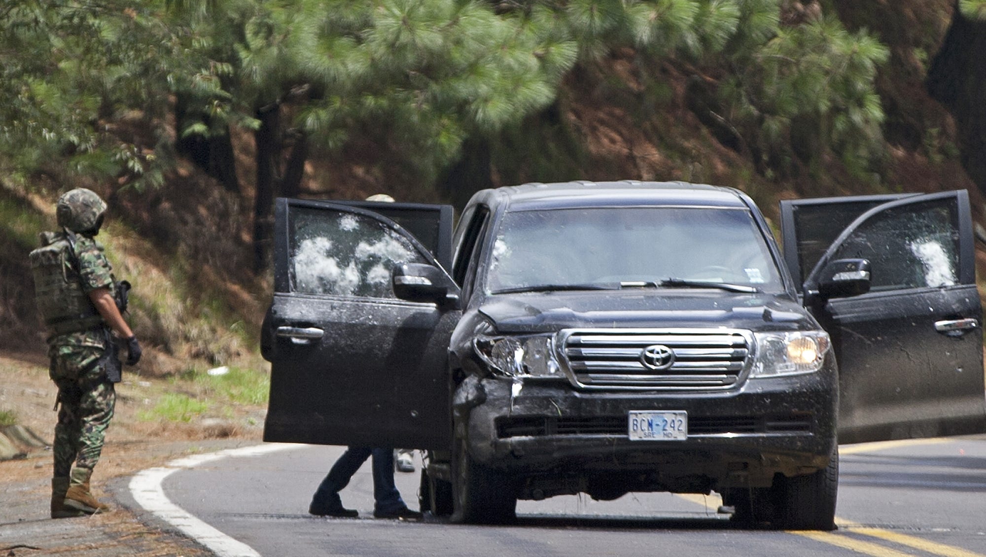 Mexico Charges 14 Cops For Ambush Of Cia Agents Suv
