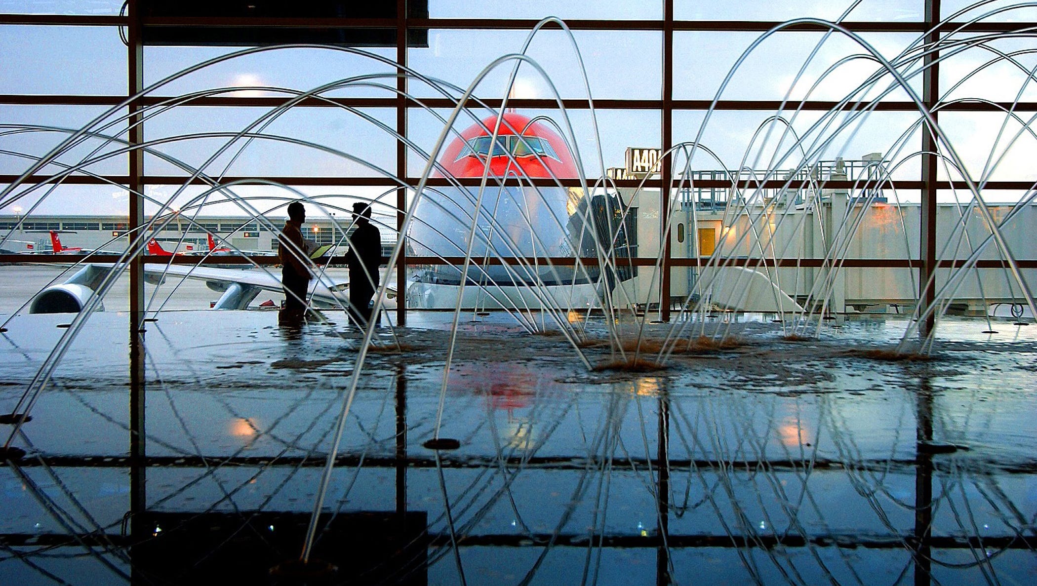 Detroit Metropolitan Wayne County Airport Guide