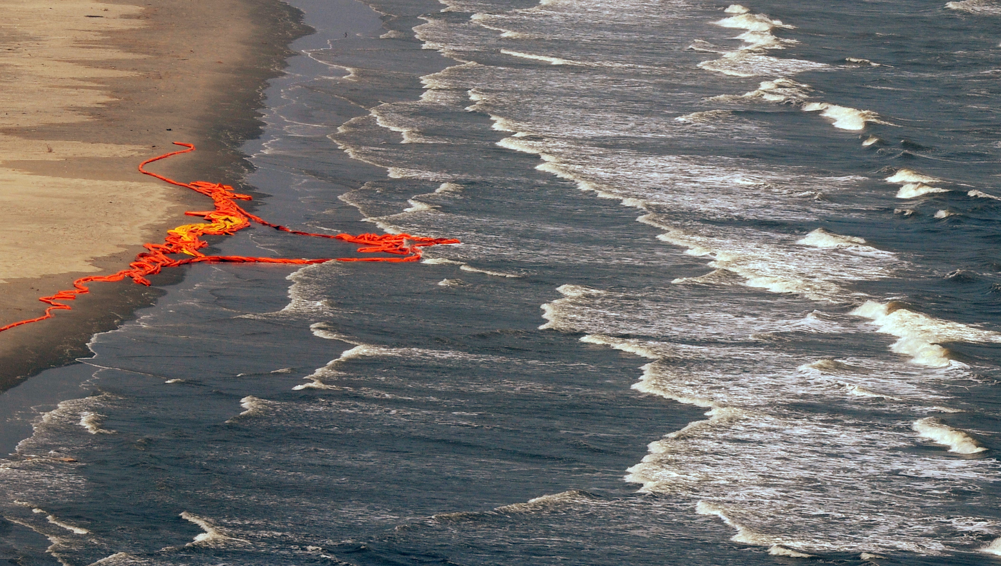 Вода в заливе сегодня. Deepwater Horizon разлив нефти. Разлив в мексиканском заливе. Мексиканский залив 2010.
