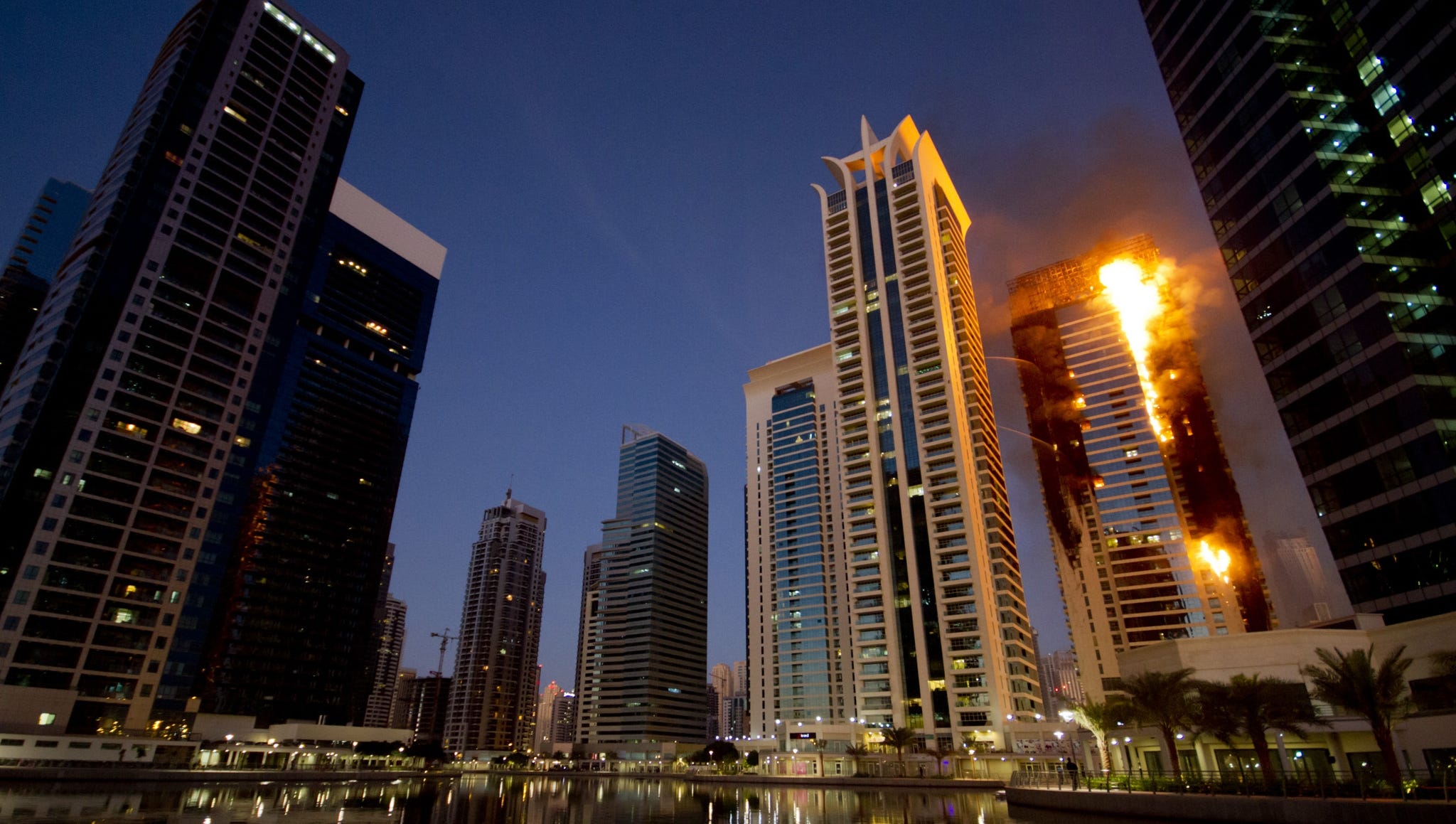 Dubai Police High Rise Safely Cleared After Fire