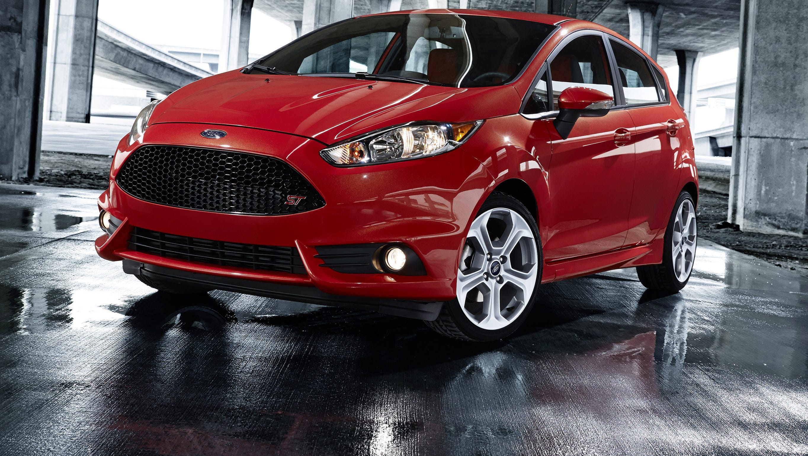 Ford creates hot 197-horsepower Fiesta ST small car