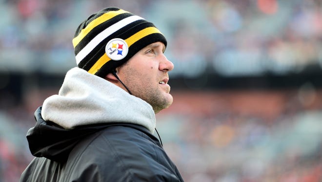 Pittsburgh Steelers quarterback Ben Roethlisberger watches from the sidelines during Sunday's game at Cleveland.
